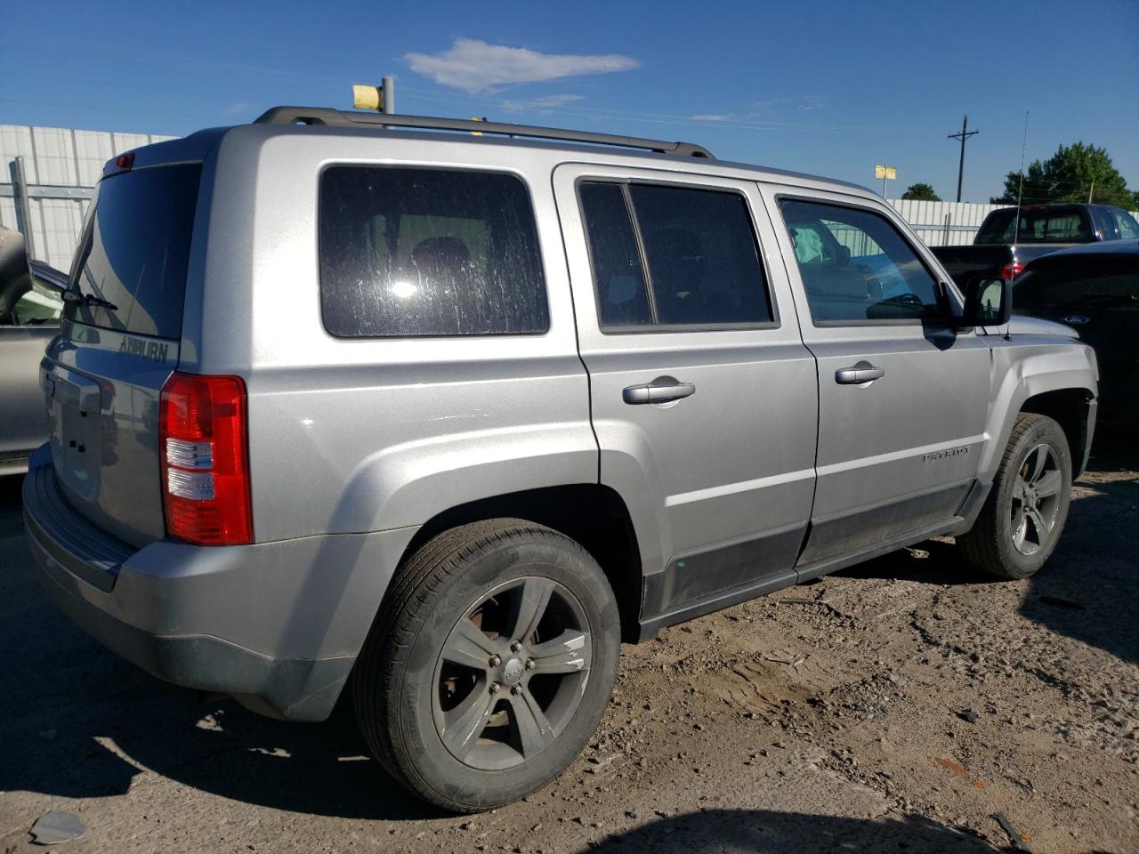2014 Jeep Liberty (Patriot) - Image 3