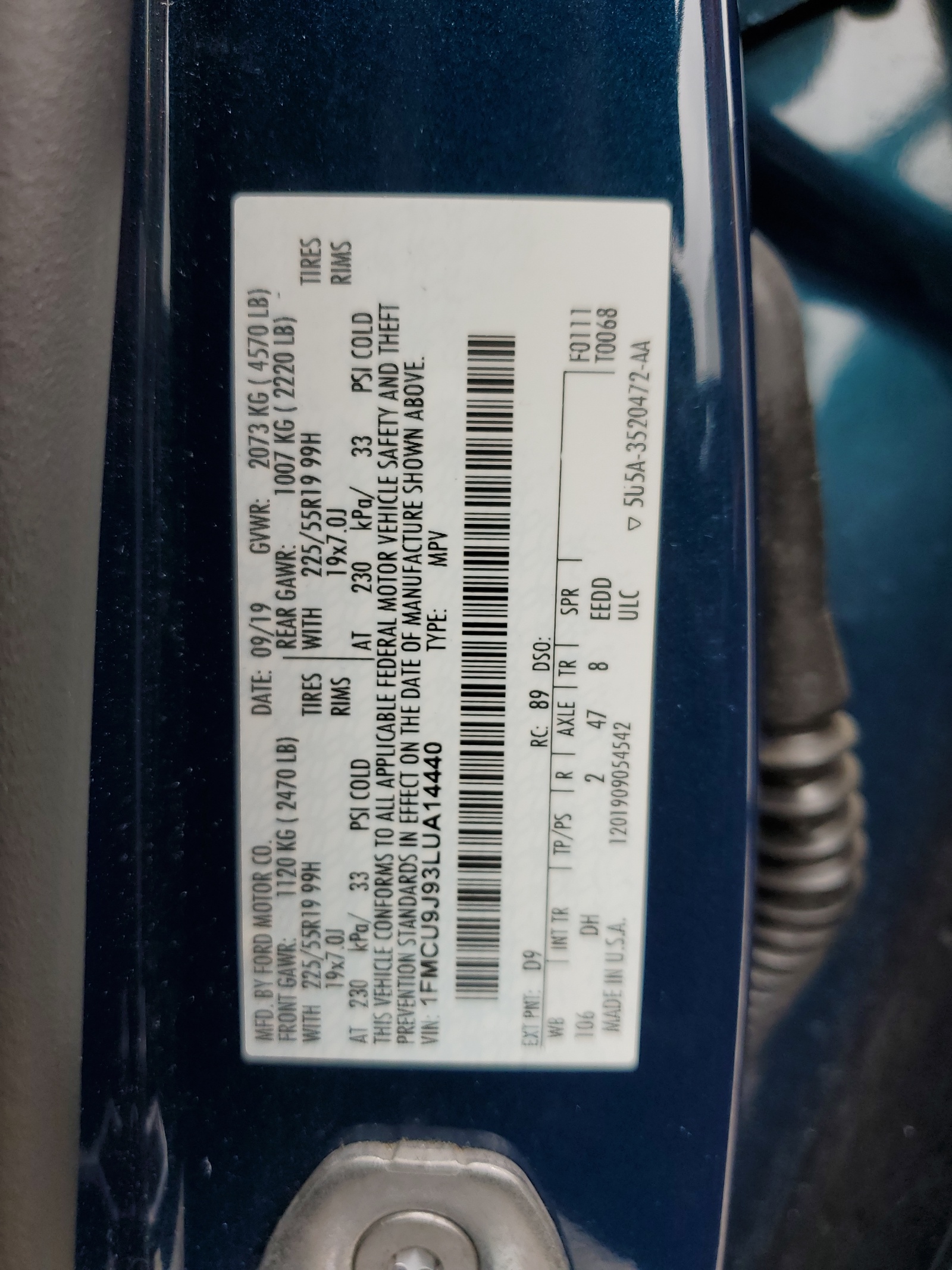 1FMCU9J93LUA14440 2020 Ford Escape Titanium