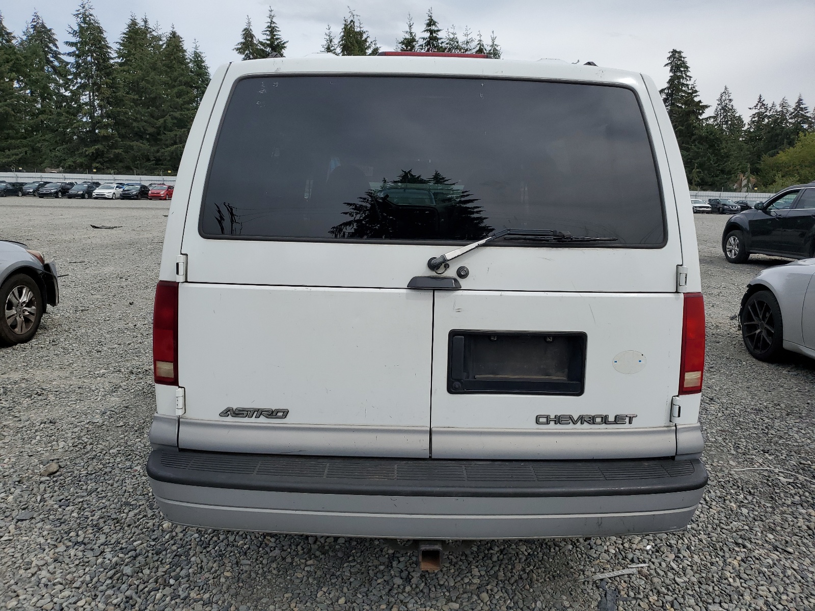 1GNDM19W0YB150457 2000 Chevrolet Astro