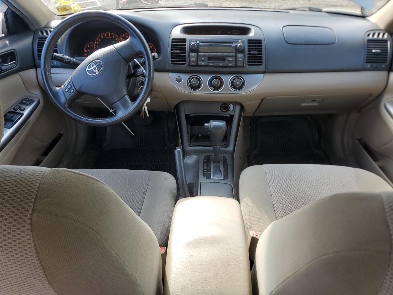 2005 Toyota Camry Le VIN: 4T1BE32K15U992090 Lot: 67949094