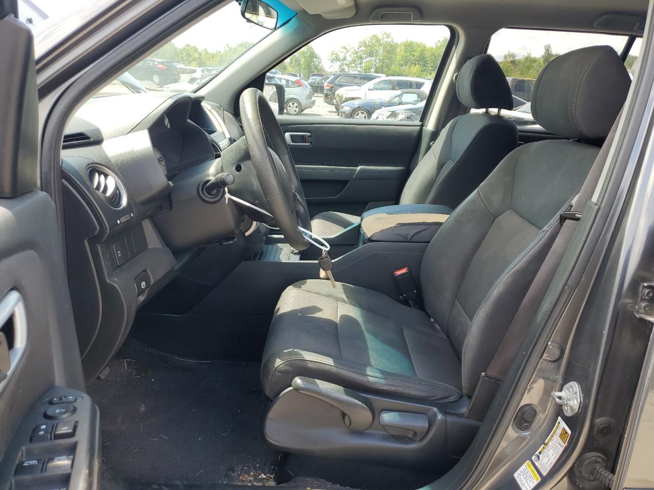 2011 Honda Pilot Lx VIN: 5FNYF4H20BB025368 Lot: 66685994