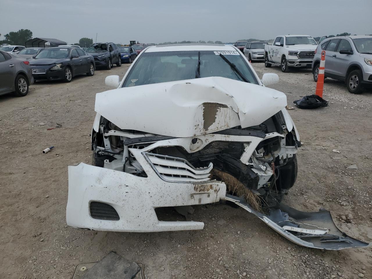 2011 Toyota Camry - Image 5