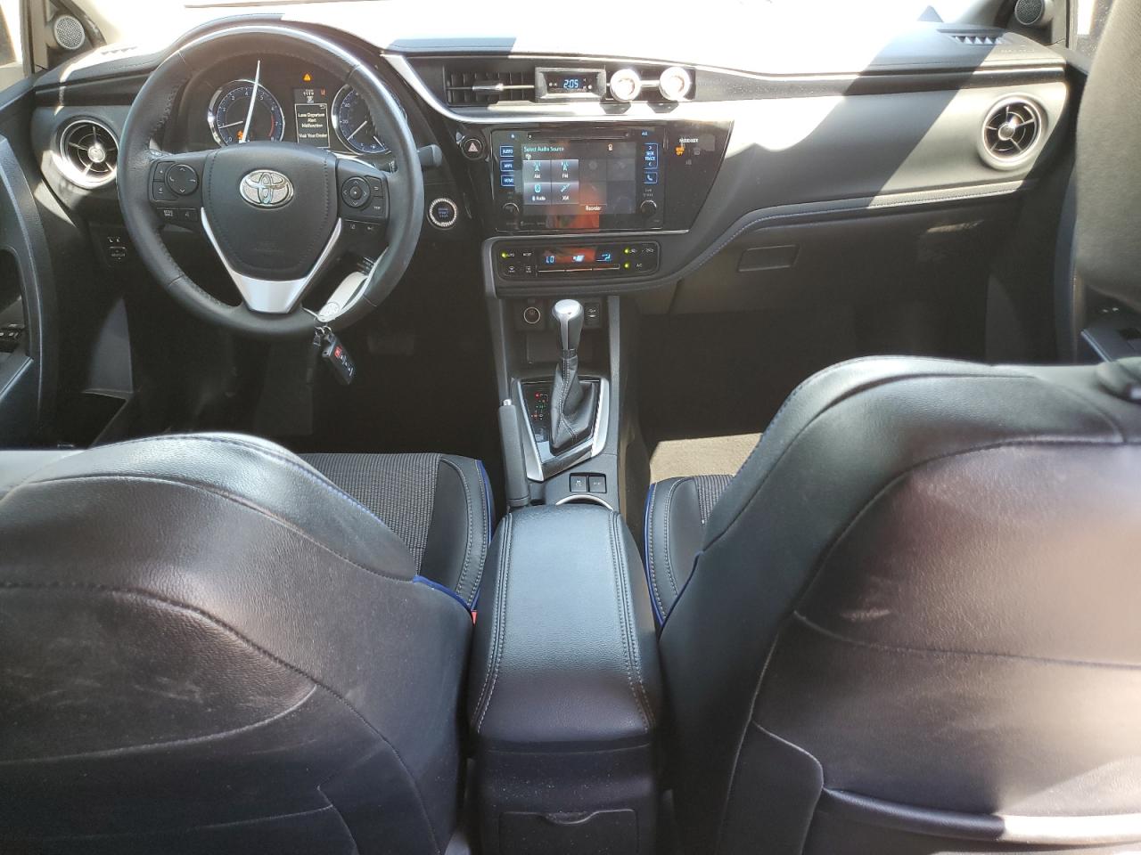 2017 Toyota Corolla - Image 8