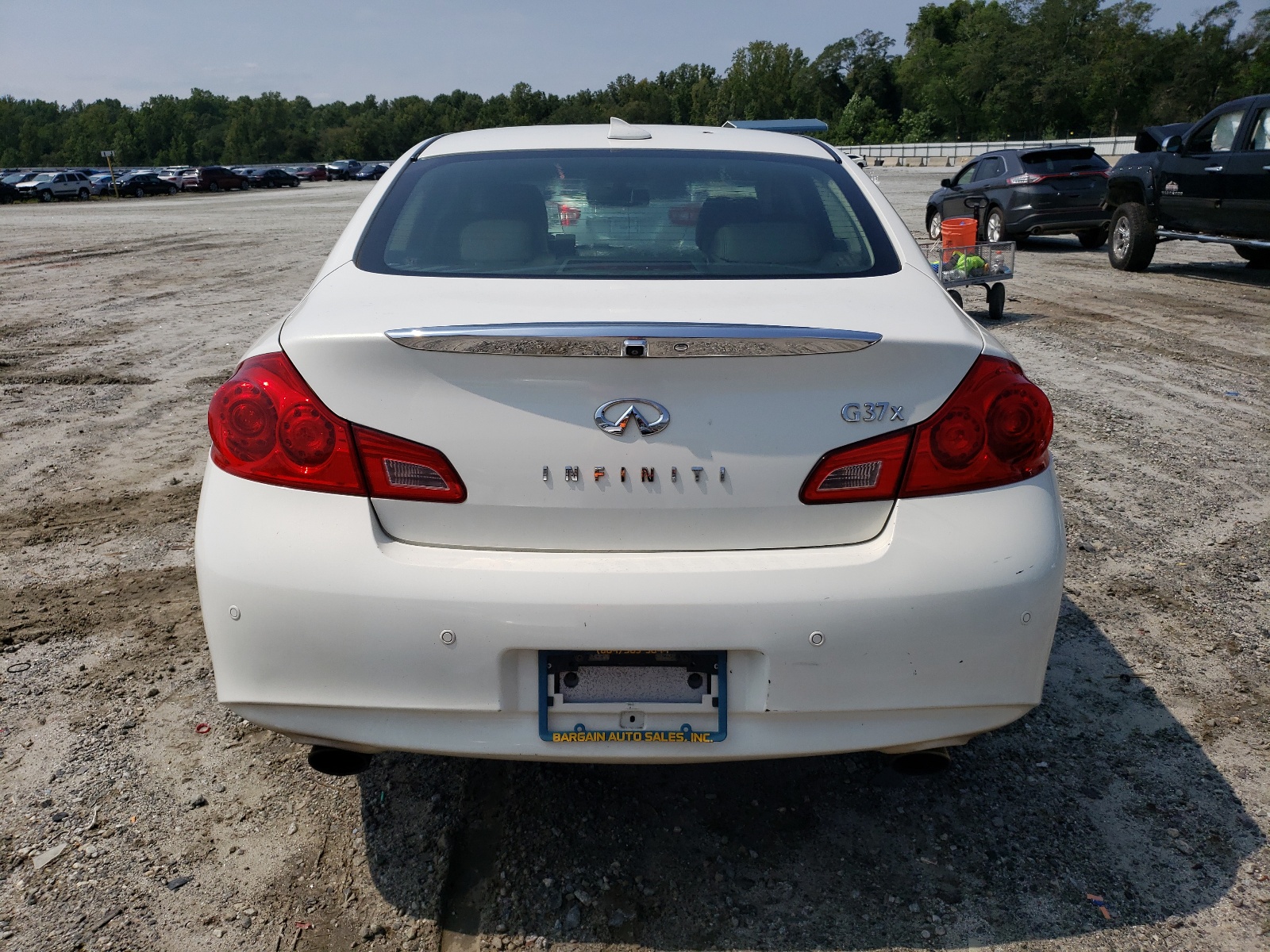 JN1CV6AR1BM350024 2011 Infiniti G37