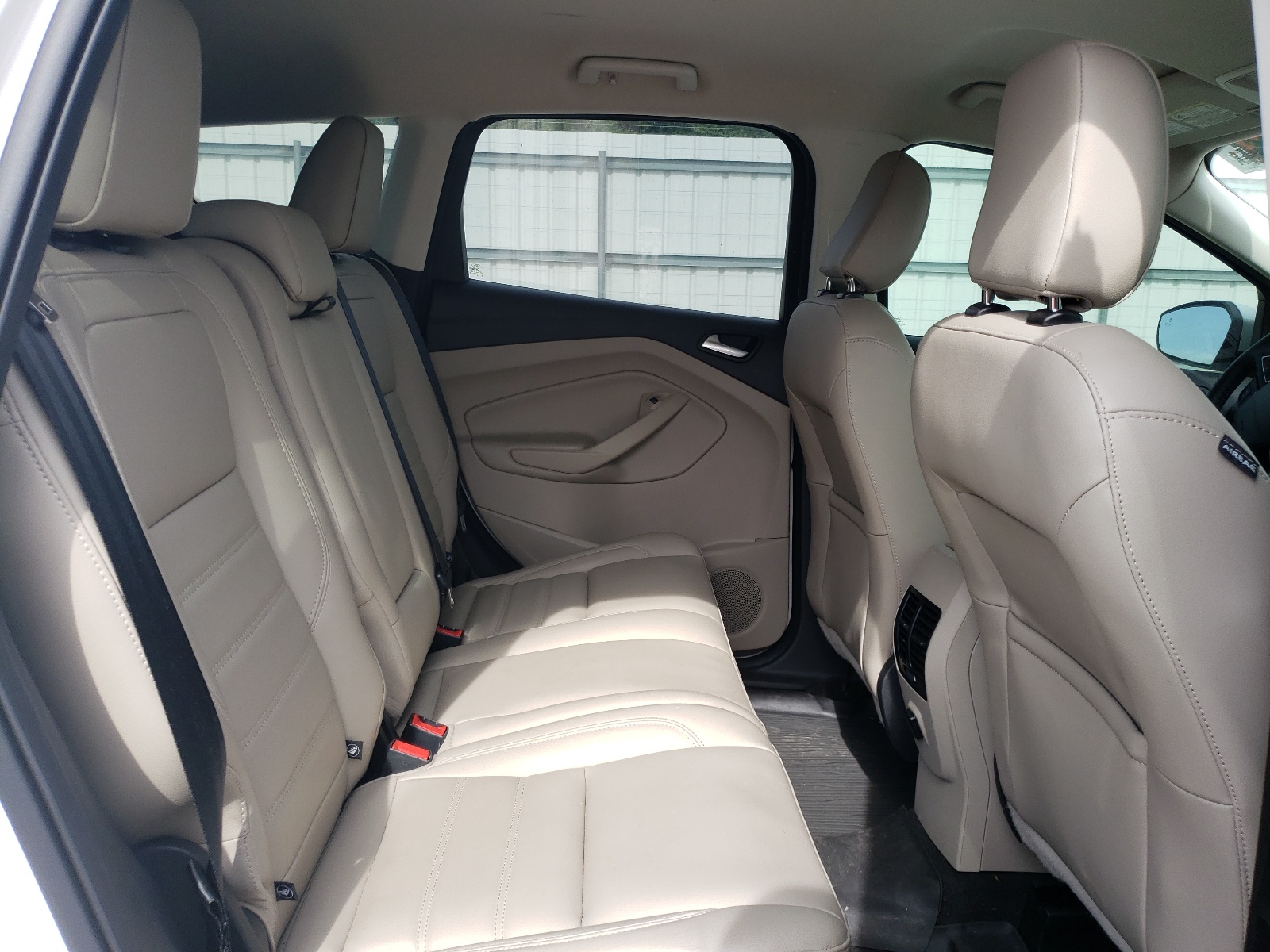 1FMCU0HD4KUA46530 2019 Ford Escape Sel