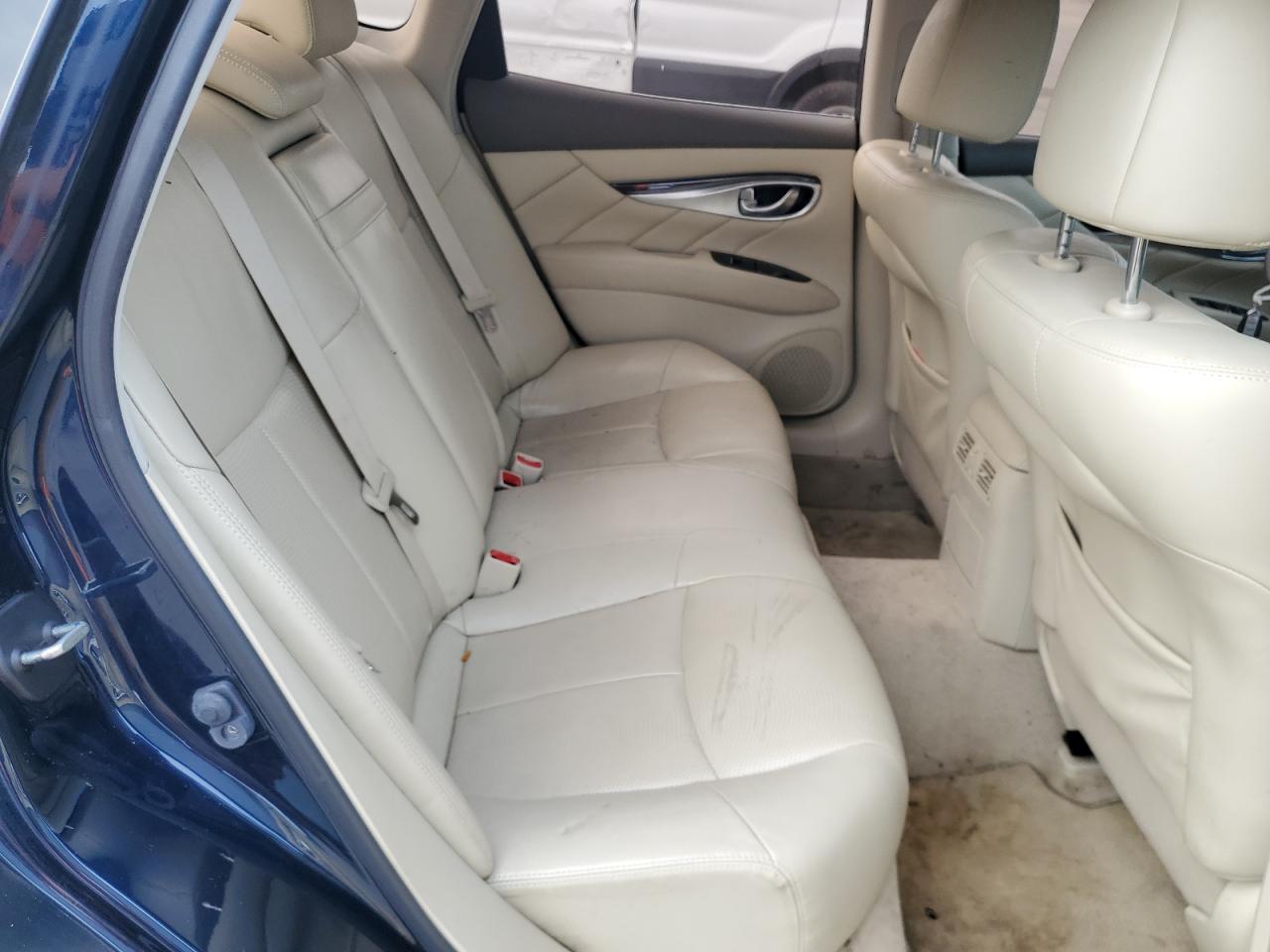 JN1BY1AR5KM585418 2019 Infiniti Q70 3.7 Luxe