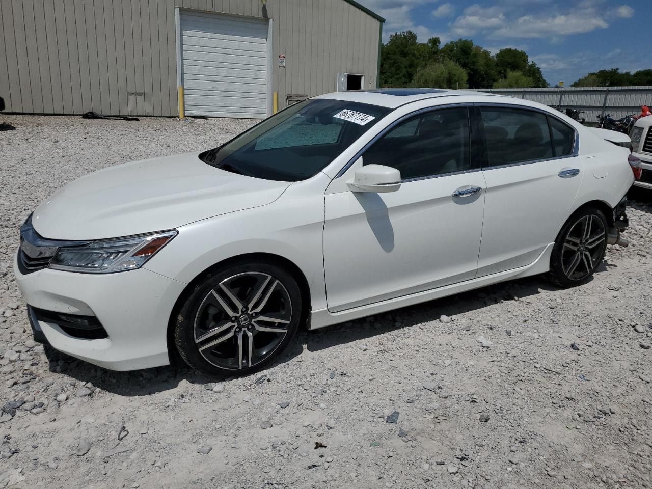 1HGCR3F91GA032469 2016 HONDA ACCORD - Image 1