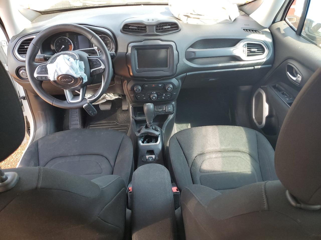 ZACCJABB4JPJ32346 2018 Jeep Renegade Latitude