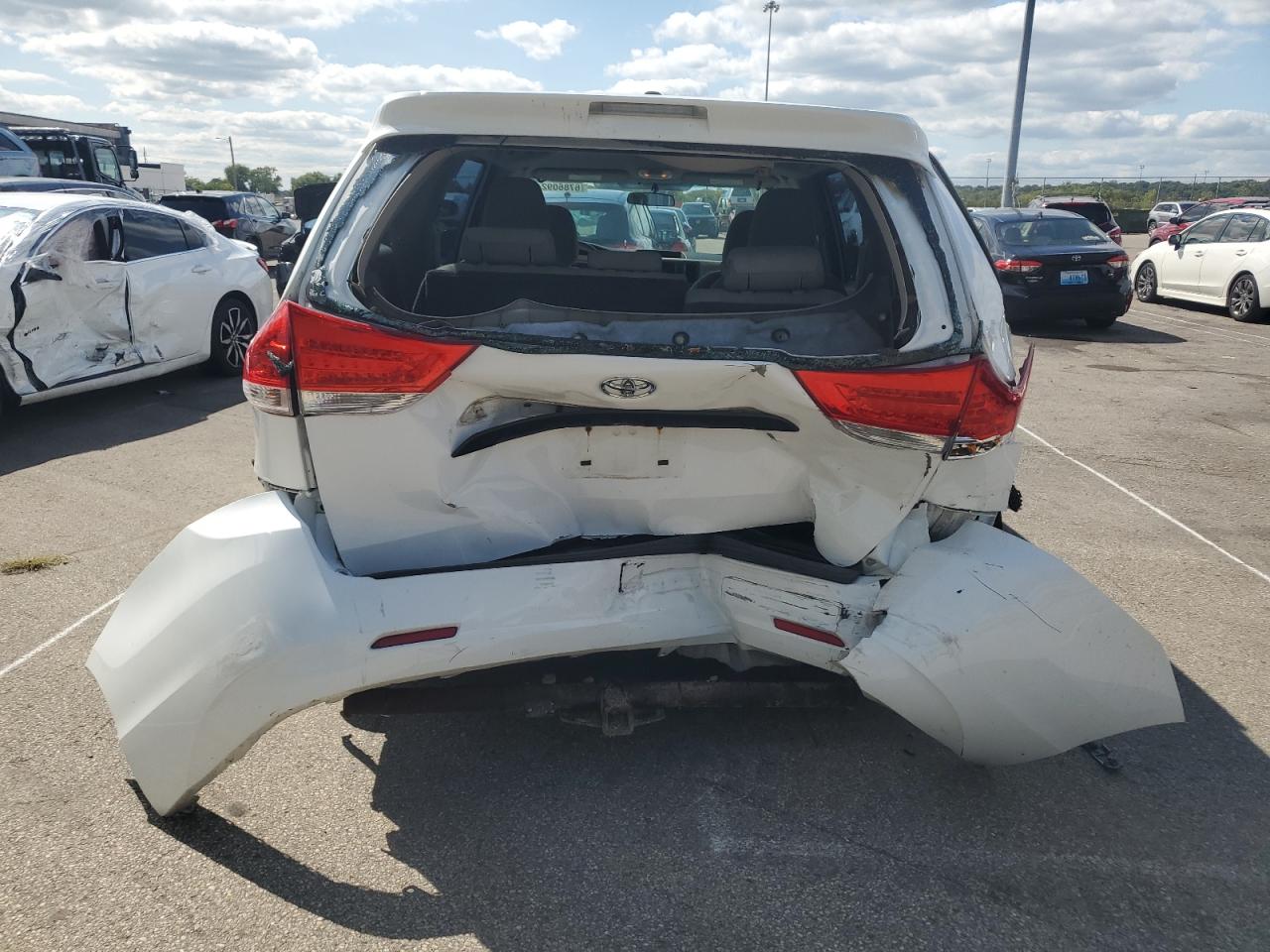 2012 Toyota Sienna VIN: 5TDZK3DC0CS252730 Lot: 67860924