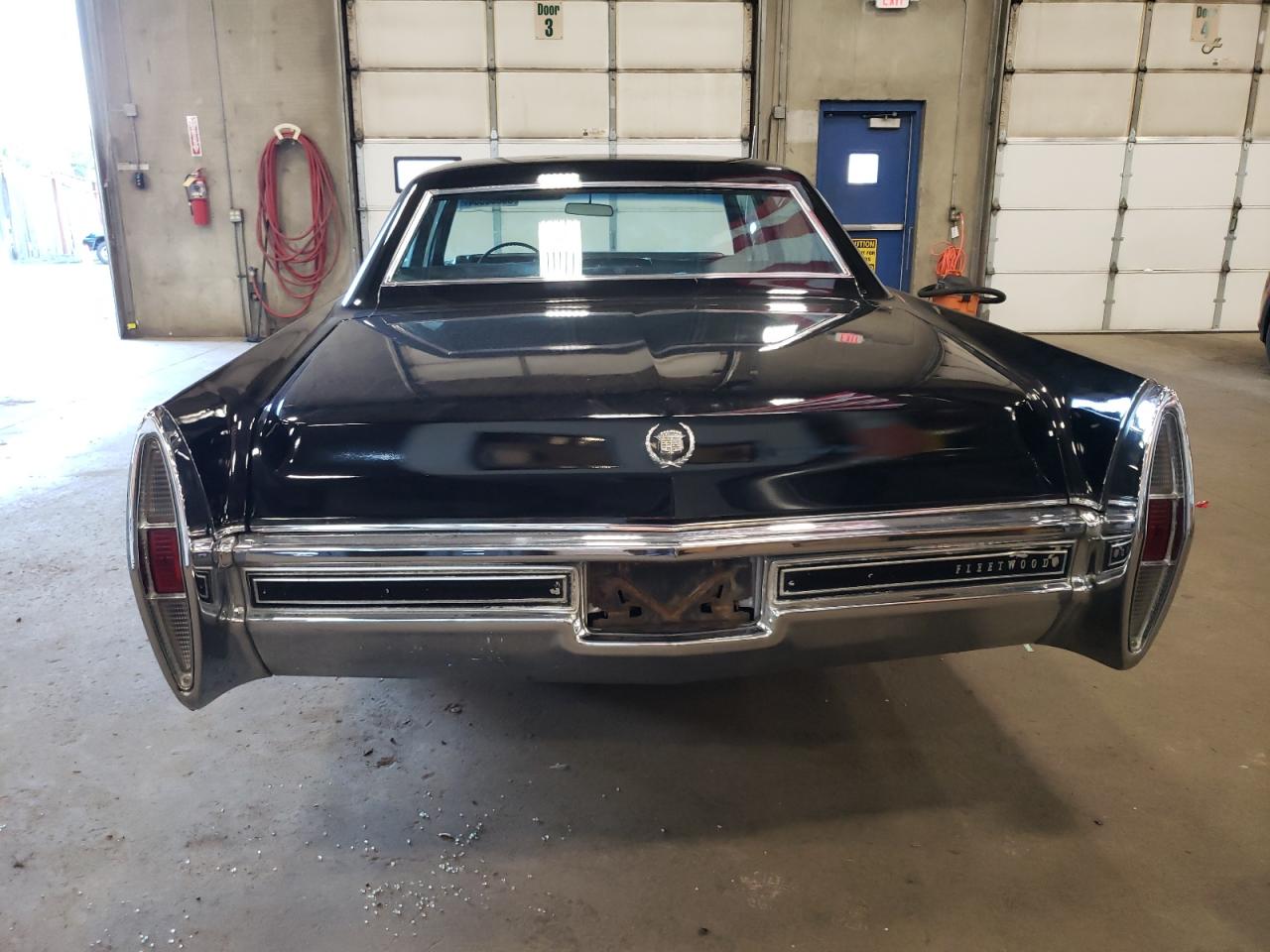 1968 Cadillac Fleetwood VIN: M8209115 Lot: 66356534