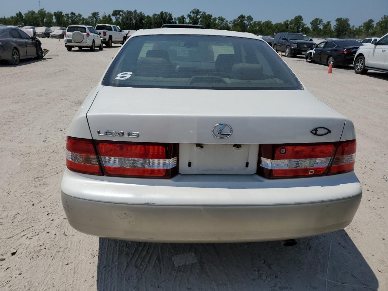 2001 Lexus Es 300 VIN: JT8BF28G710332330 Lot: 68201144
