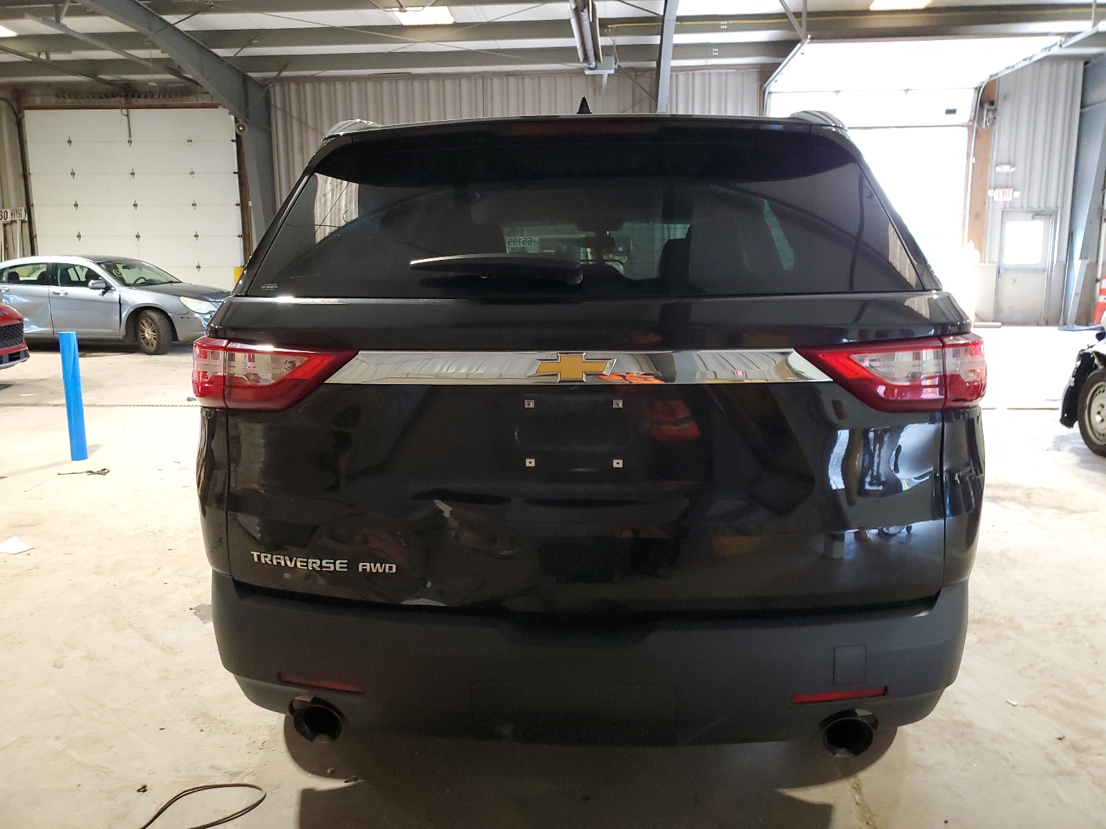 1GNEVFKW3JJ178922 2018 Chevrolet Traverse Ls