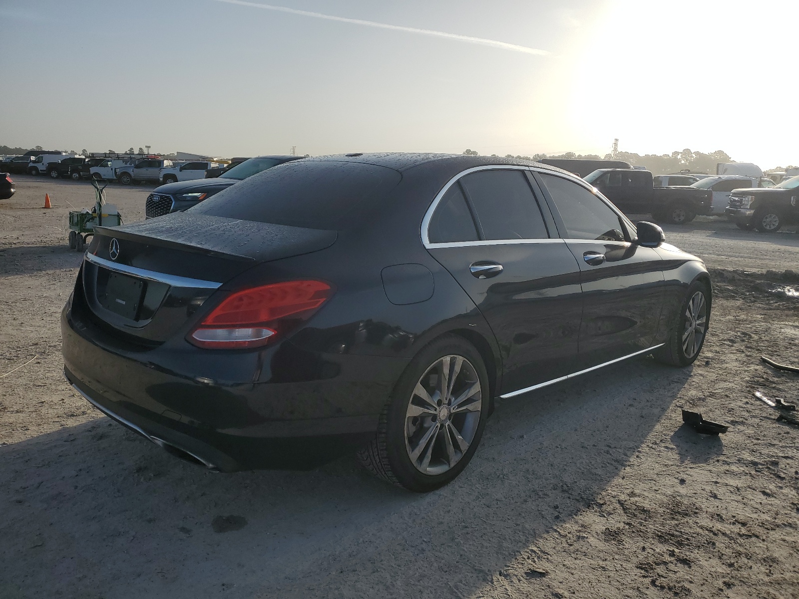 2016 Mercedes-Benz C 300 vin: 55SWF4JB3GU154759