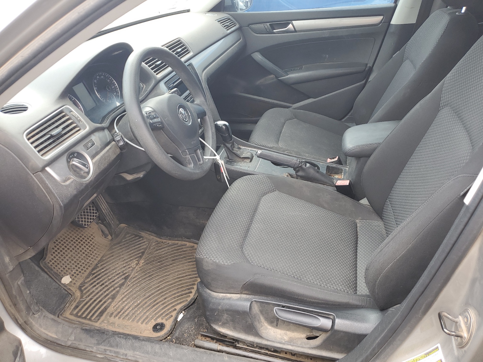 1VWAP7A39CC005151 2012 Volkswagen Passat S