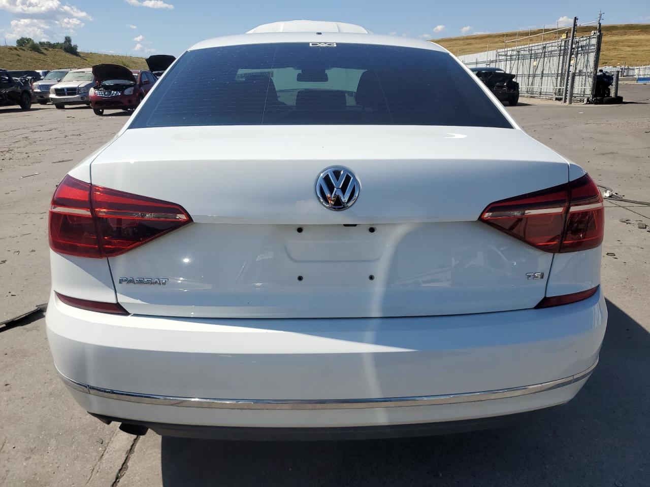 2018 Volkswagen Passat S VIN: 1VWAA7A30JC013444 Lot: 69664994