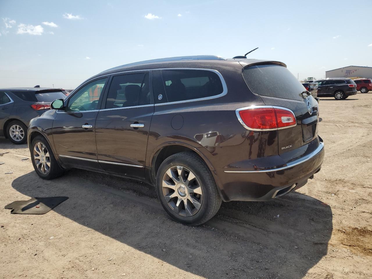 5GAKRBKD2HJ144277 2017 BUICK ENCLAVE - Image 2