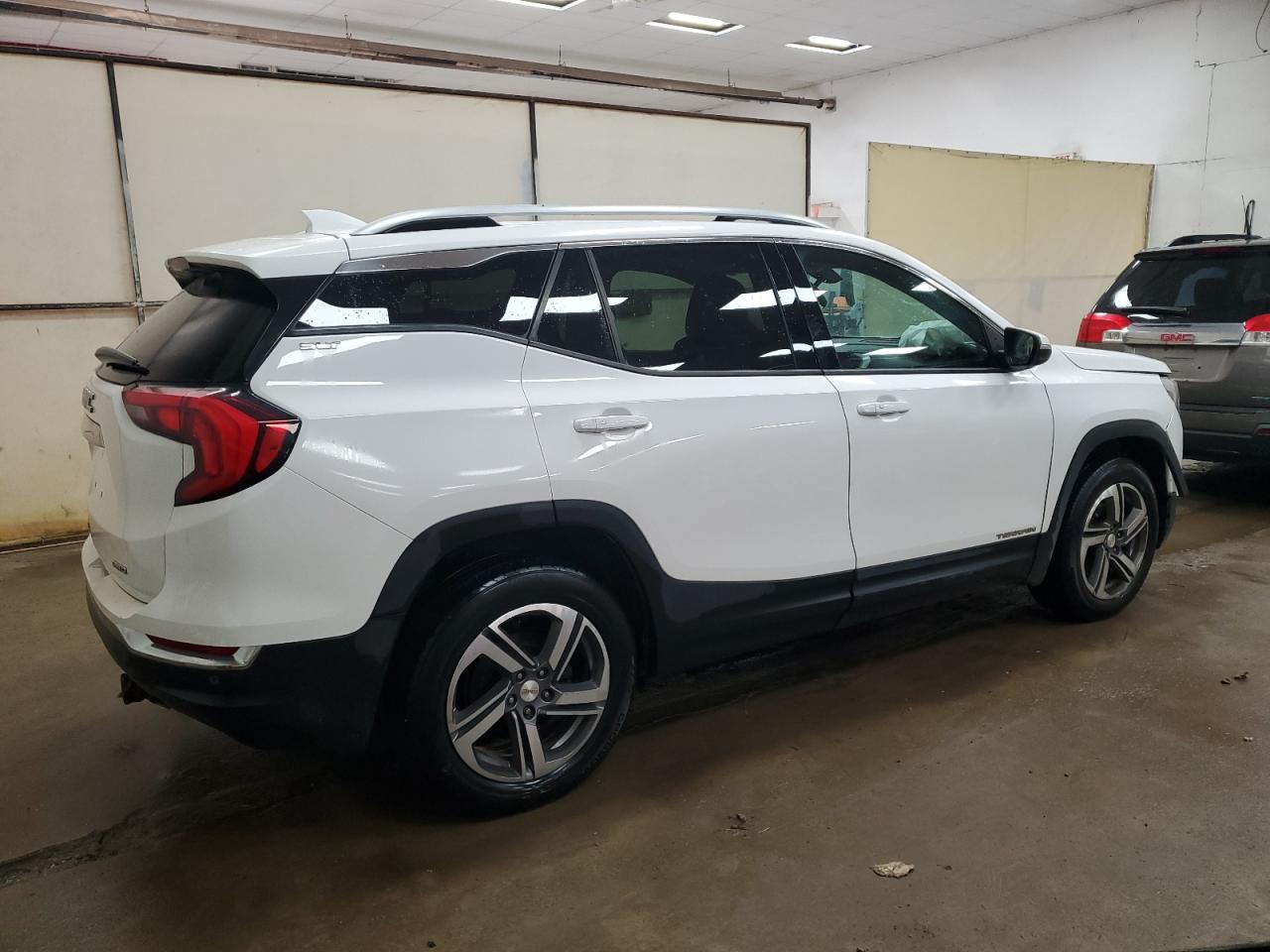 3GKALVEV4KL309557 2019 GMC Terrain Slt