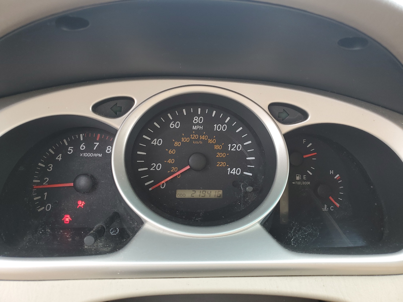 JTEDD21AX40077243 2004 Toyota Highlander