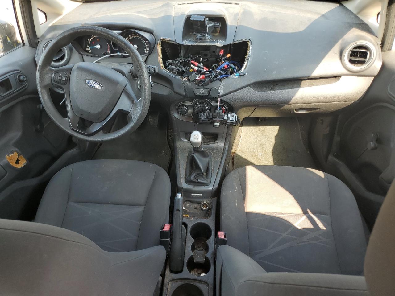 3FADP4AJ1FM141554 2015 Ford Fiesta S