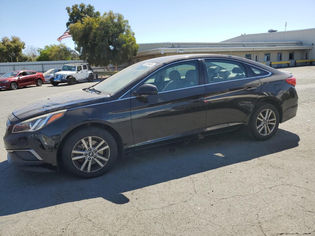 5NPE24AF7GH393356 2016 HYUNDAI SONATA - Image 1