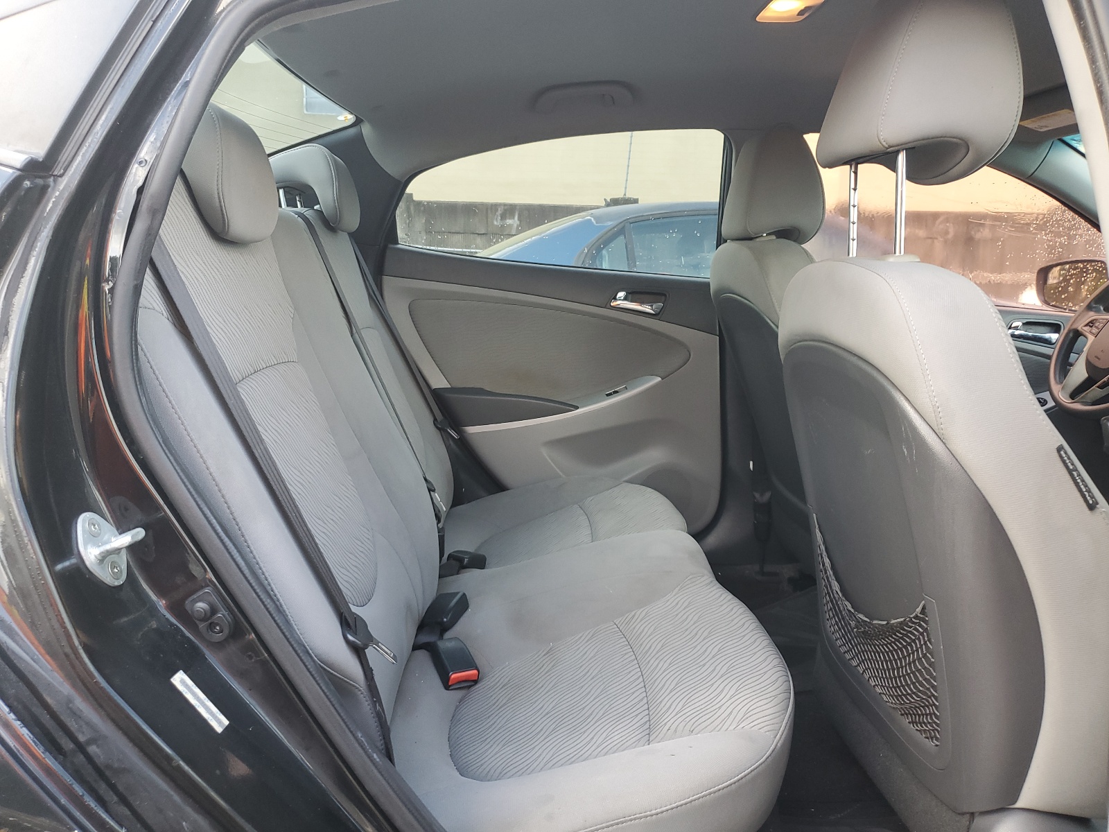 KMHCU4AE9EU736174 2014 Hyundai Accent Gls