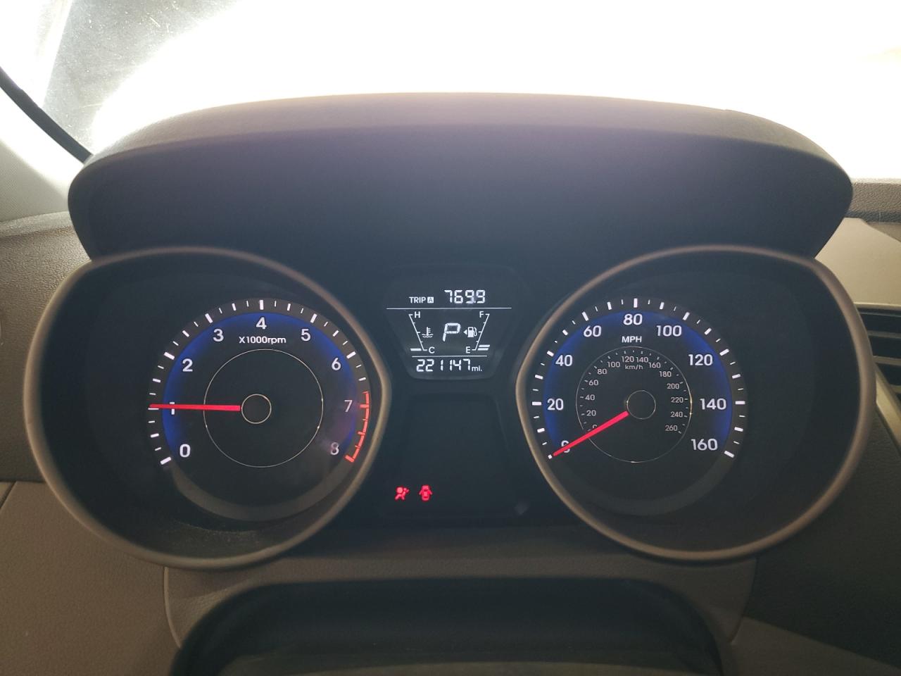 2014 Hyundai Elantra - Image 9