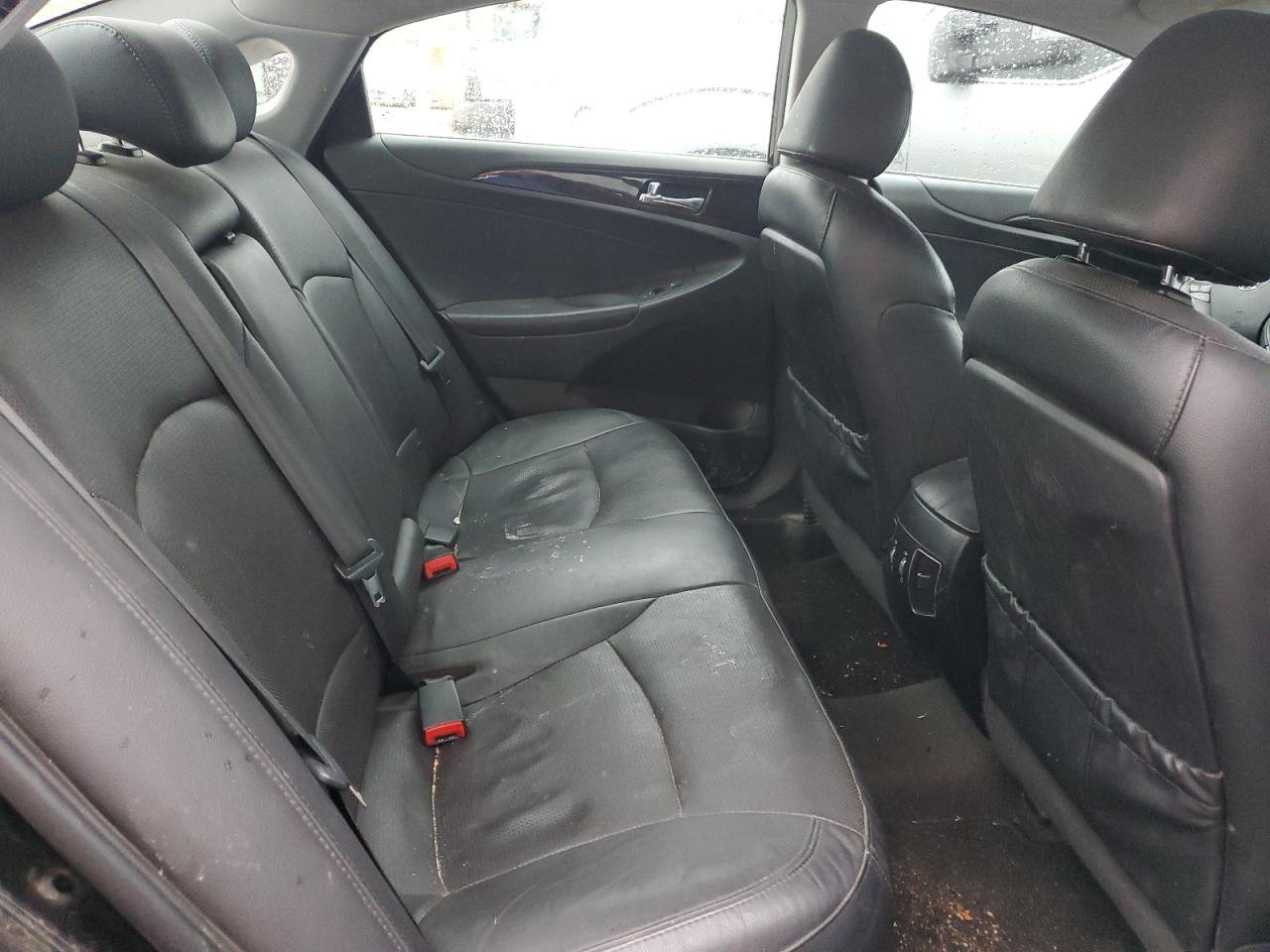 2014 Hyundai Sonata - Image 10