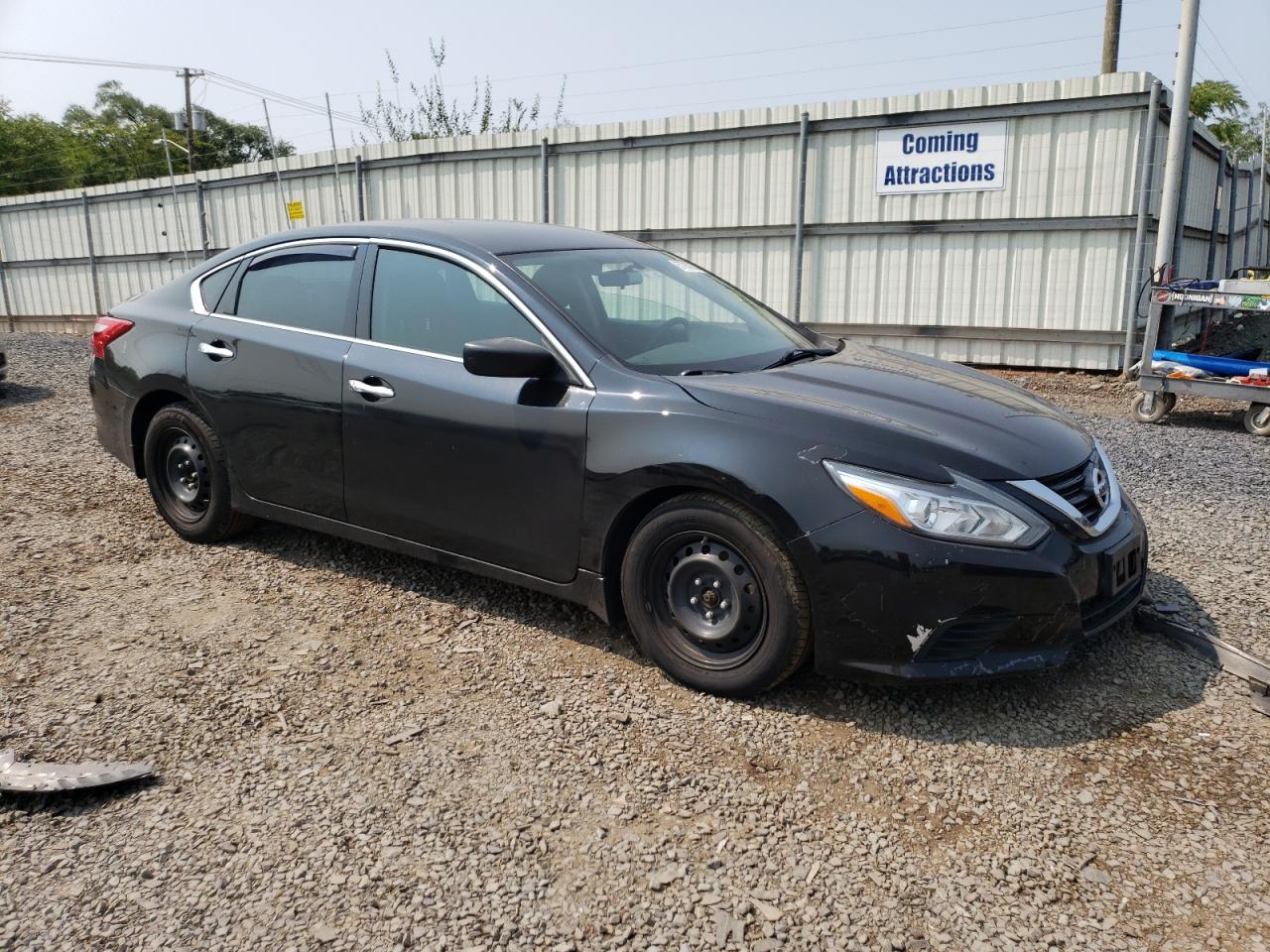 2017 Nissan Altima - Image 4