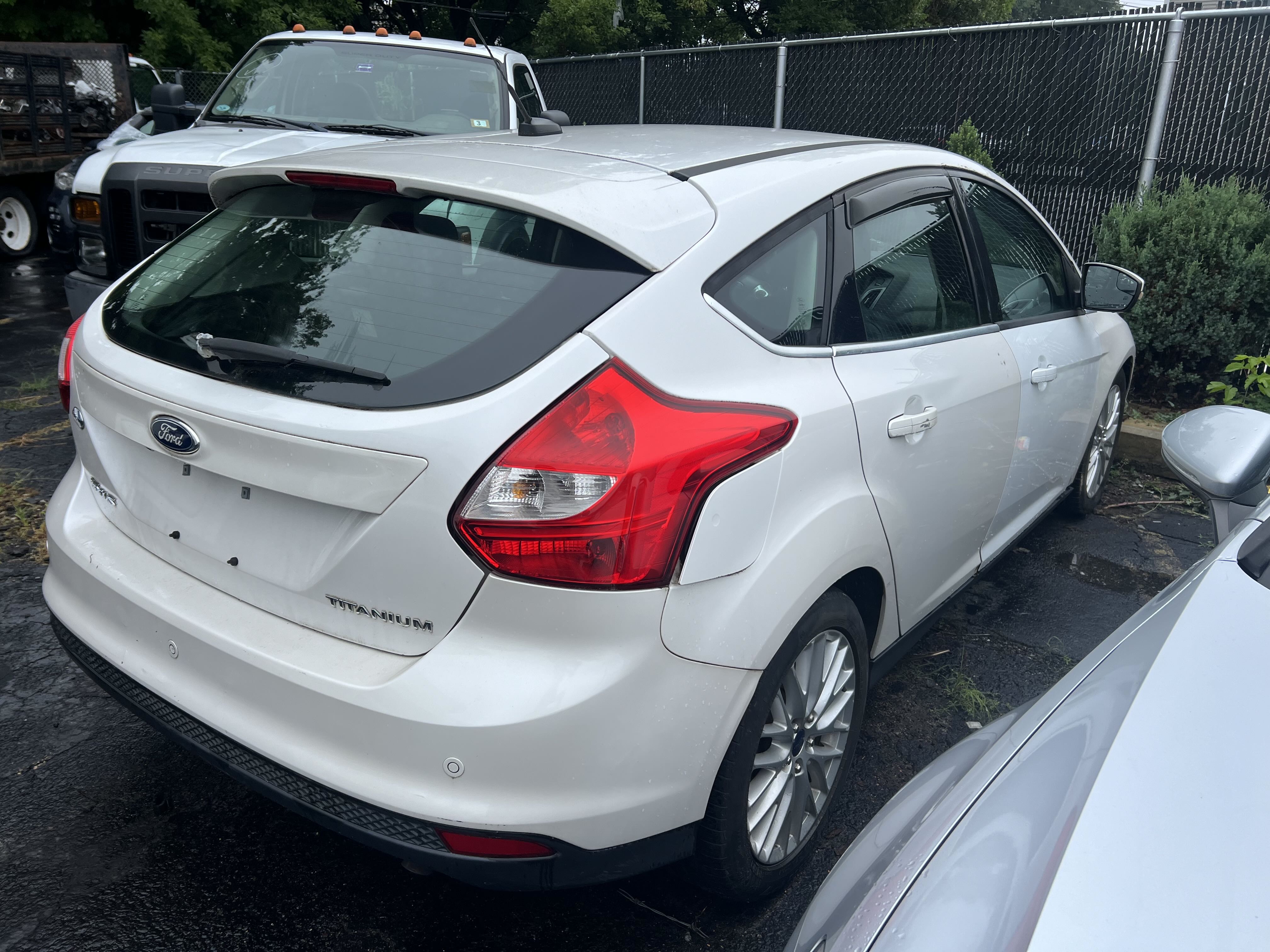 2013 Ford Focus Titanium vin: 1FADP3N22DL349969