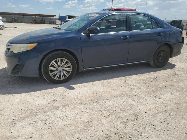 2014 Toyota Camry L продається в Andrews, TX - Rear End