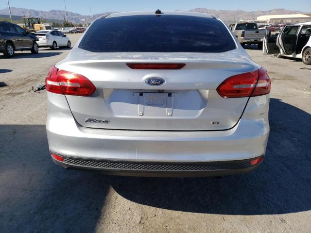 Sedans FORD FOCUS 2016 Silver