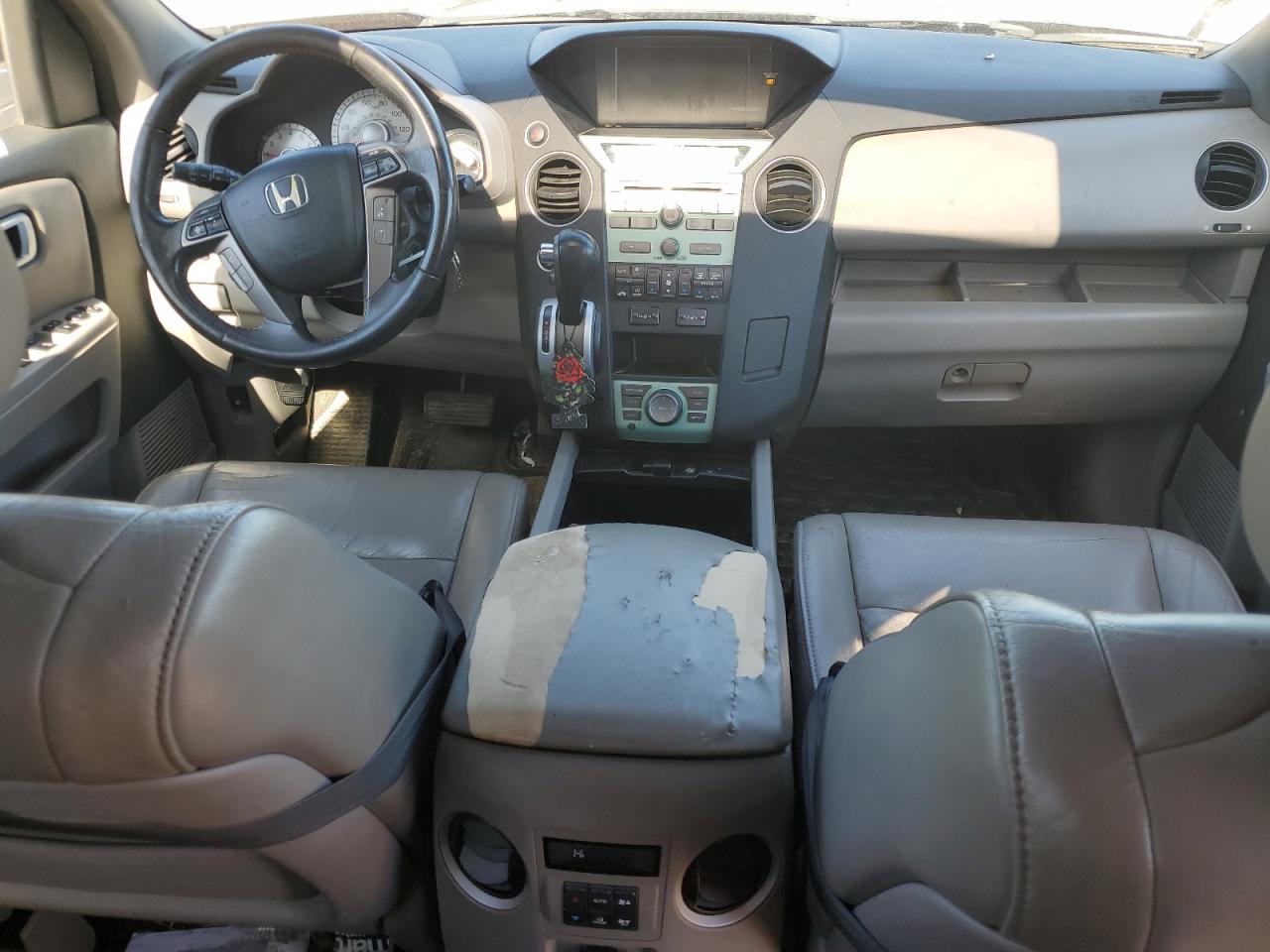 2011 Honda Pilot Exln VIN: 5FNYF4H79BB030340 Lot: 68381654