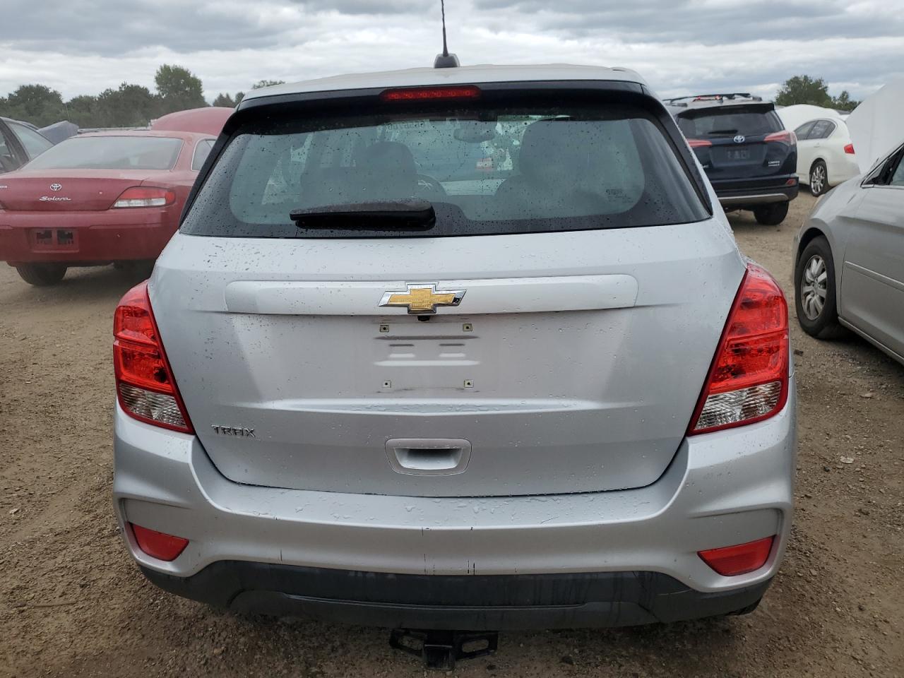 3GNCJKSB9JL380102 2018 Chevrolet Trax Ls