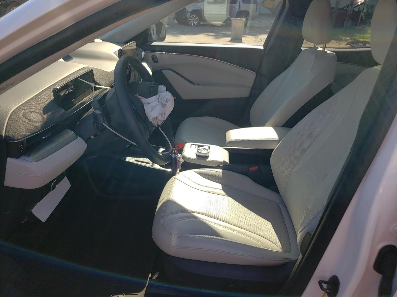 2022 Ford Mustang Mach-E Premium VIN: 3FMTK3SU9NMA56933 Lot: 65472044