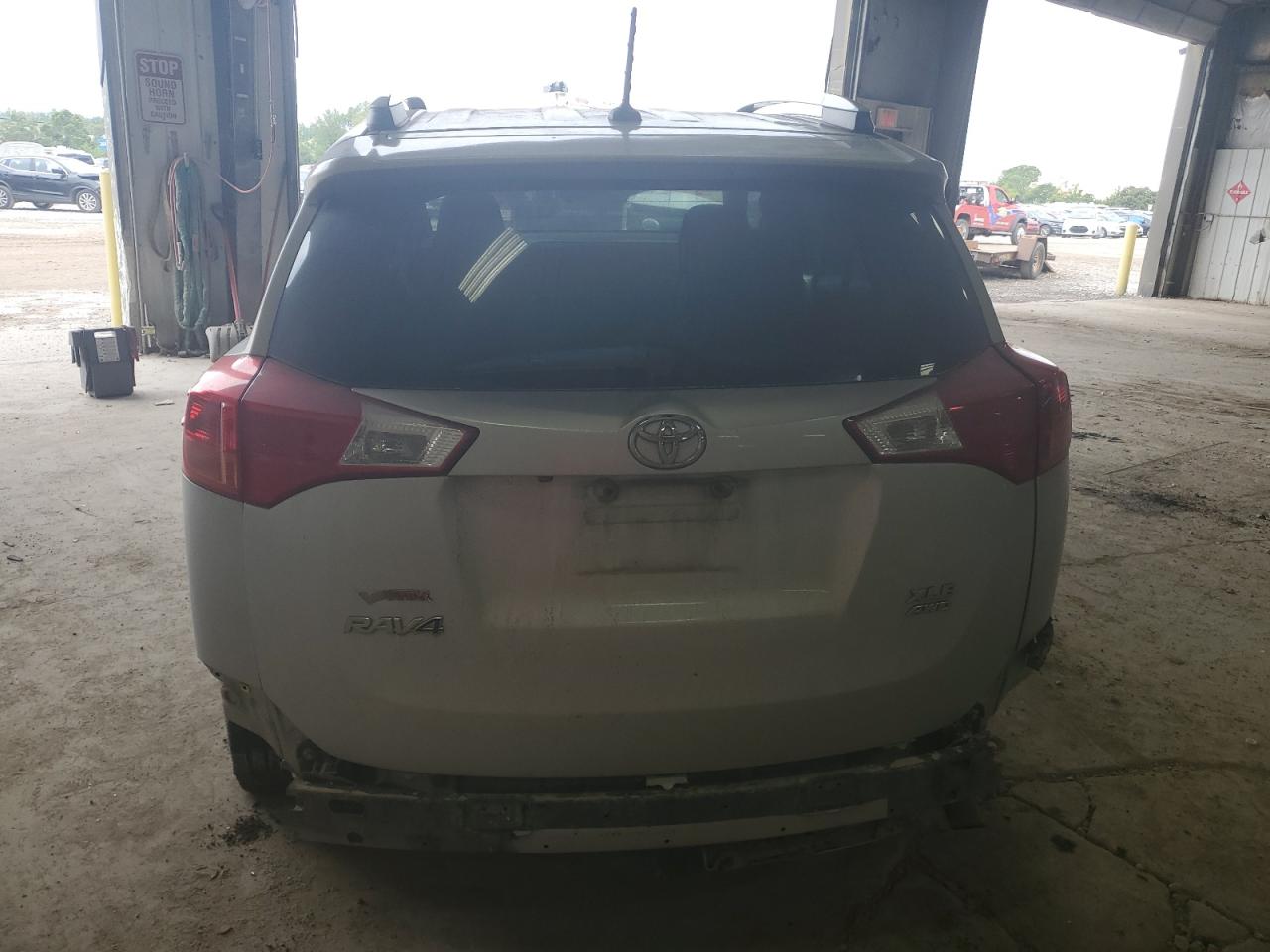 2013 Toyota Rav4 Xle VIN: 2T3RFREV1DW008737 Lot: 66892284