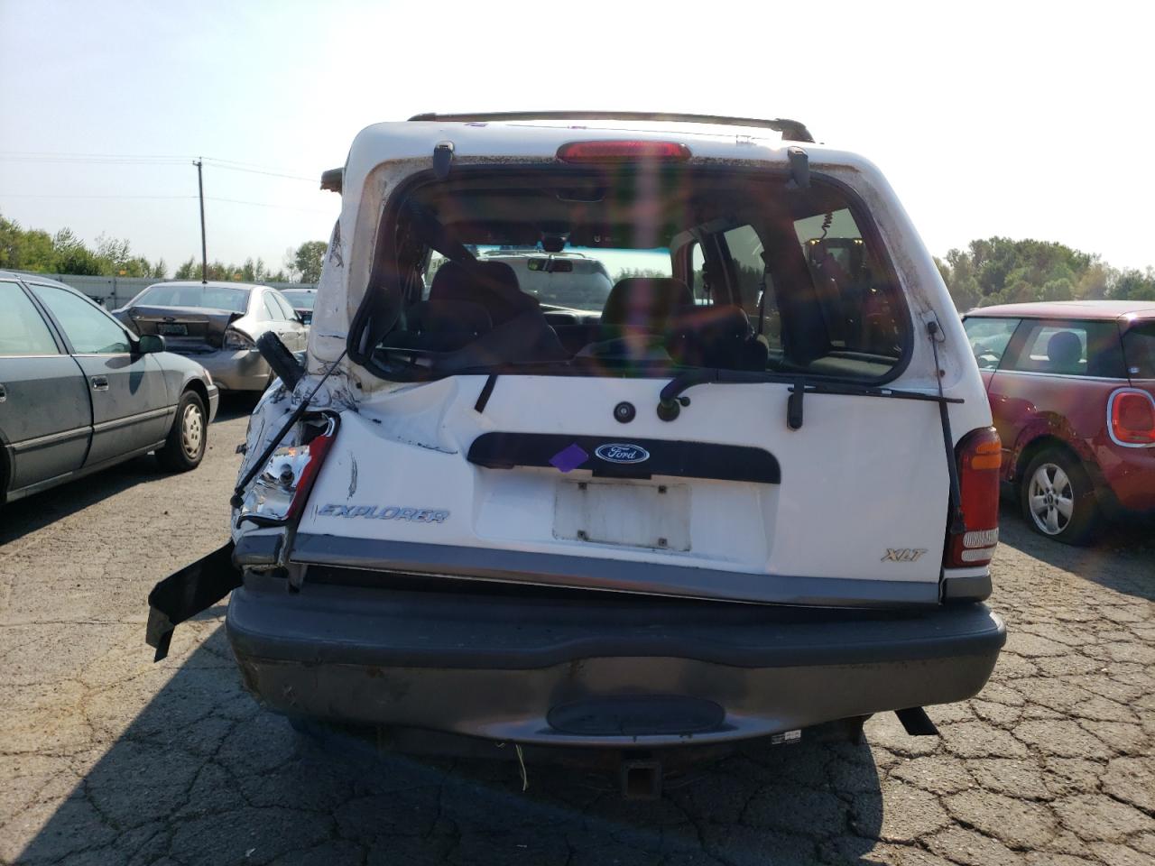 2000 Ford Explorer Xlt VIN: 1FMDU73E6YUB51625 Lot: 63055885