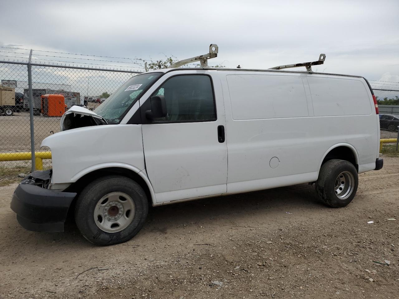 2017 Chevrolet Express G2500 VIN: 1GCWGAFF0H1351410 Lot: 69023224