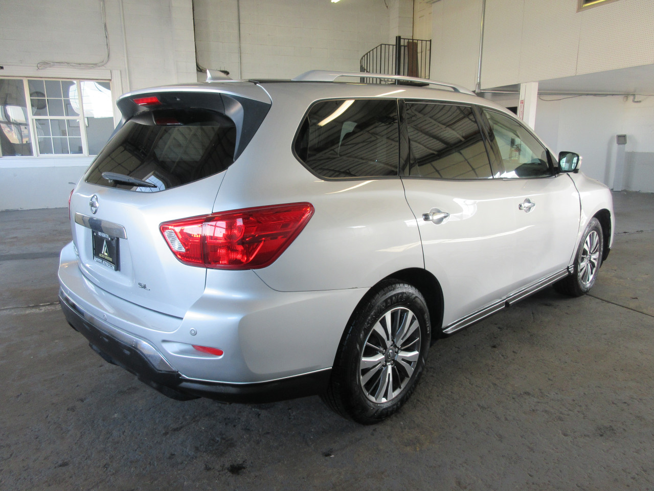 2019 Nissan Pathfinder S vin: 5N1DR2MN8KC606149