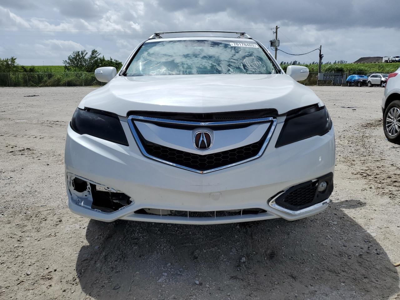 2017 Acura Rdx Advance vin: 5J8TB3H70HL000277