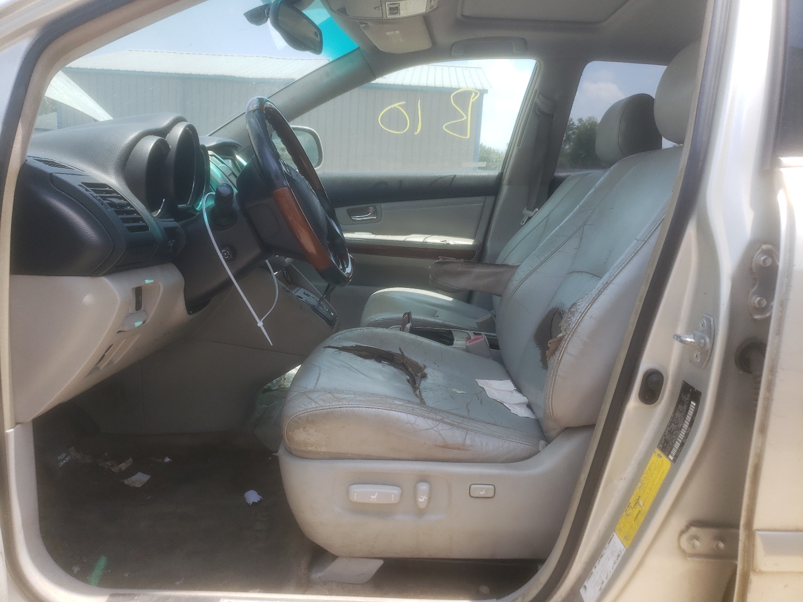 JTJGA31U050050500 2005 Lexus Rx 330