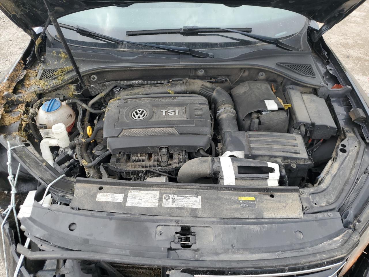 1VWBT7A36HC016485 2017 Volkswagen Passat Se