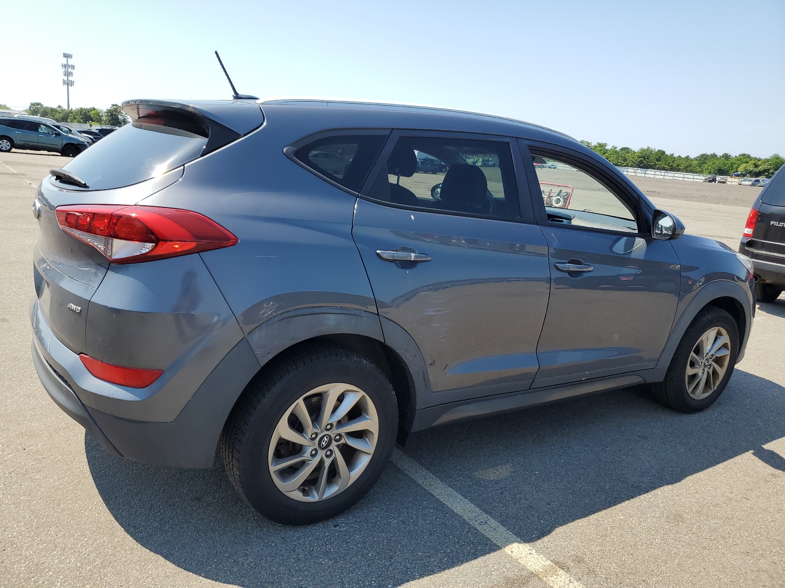 2016 Hyundai Tucson Limited vin: KM8J3CA40GU186037