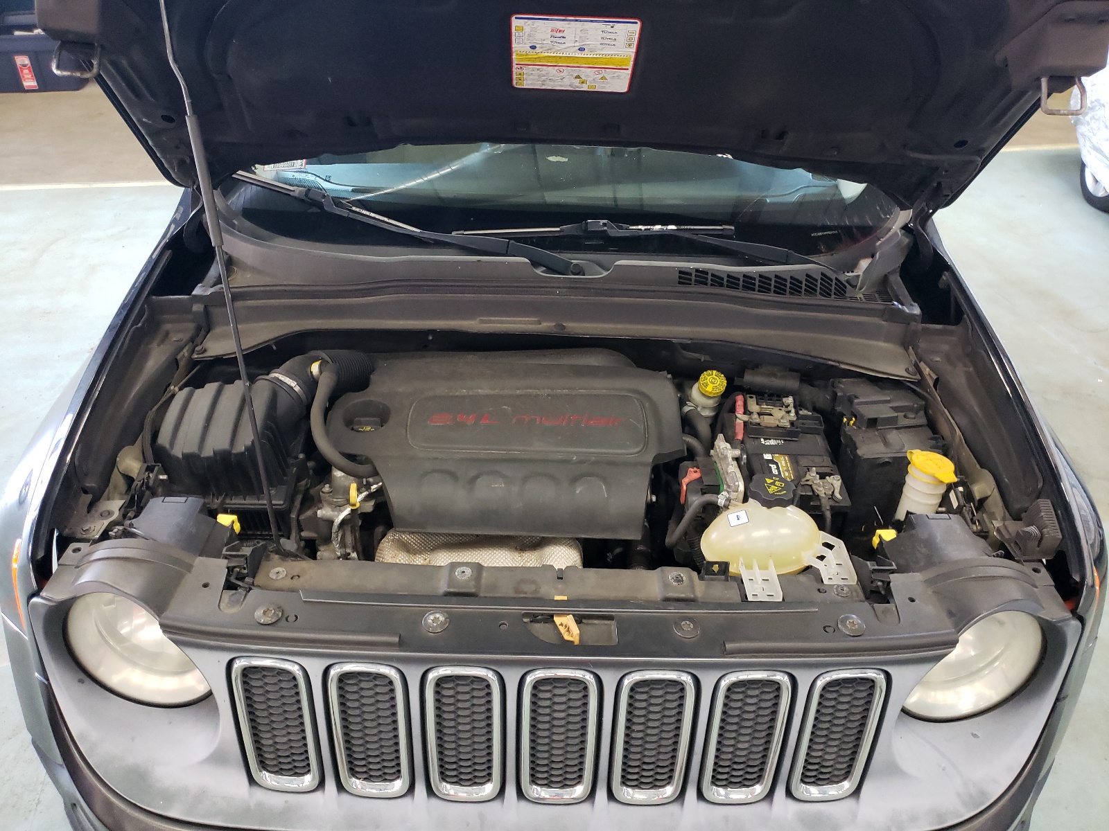 2015 Jeep Renegade Latitude vin: ZACCJBBTXFPB31310