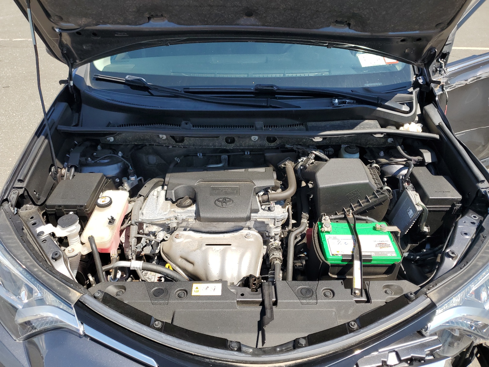 JTMBFREVXHJ161364 2017 Toyota Rav4 Le