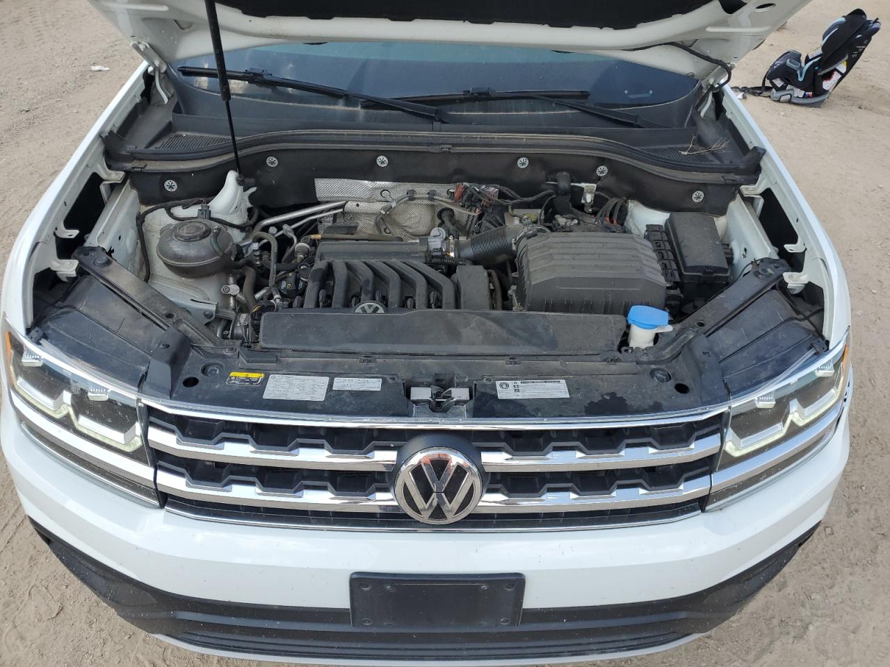 1V2DR2CA3KC608067 2019 Volkswagen Atlas Se