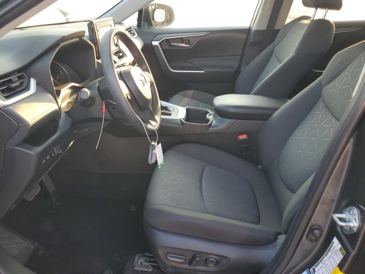 2022 Toyota Rav4 Xle VIN: 2T3P1RFV3NC305886 Lot: 68893514