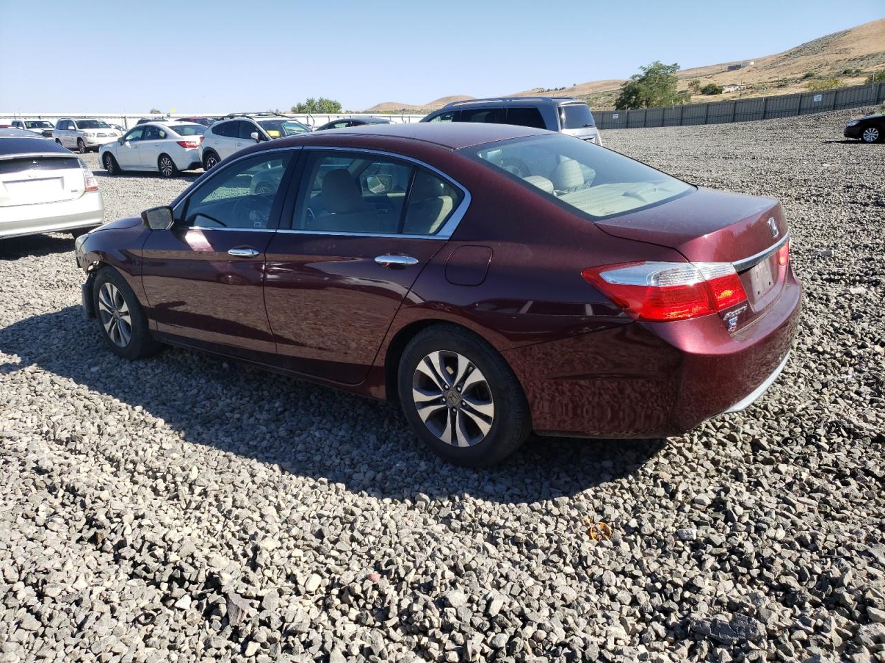 1HGCR2F39FA153156 2015 HONDA ACCORD - Image 2