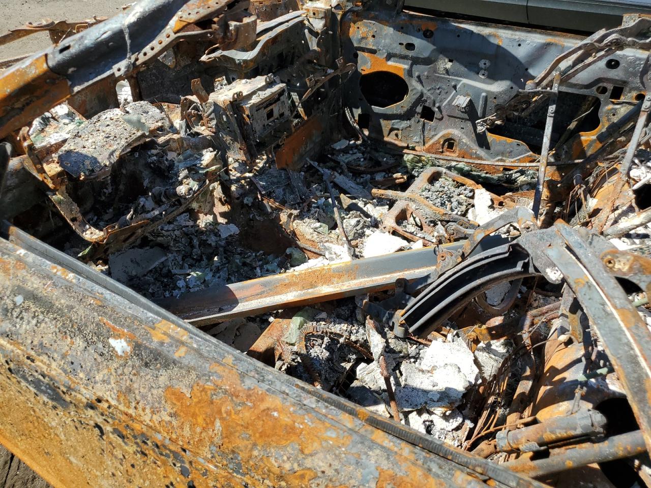 2002 Ford Thunderbird VIN: 1FAHP60A22Y110195 Lot: 65803904