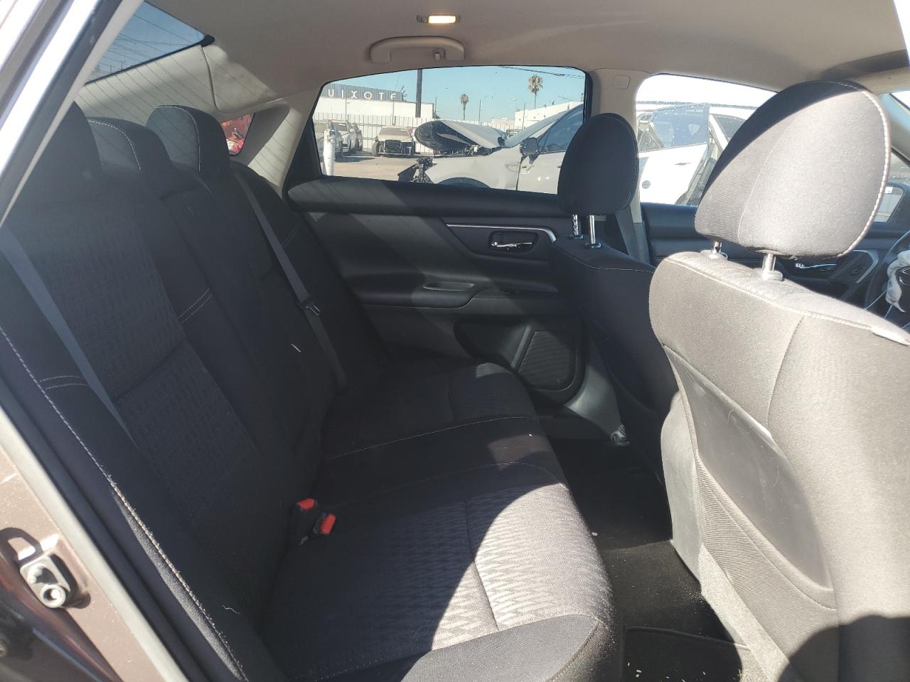 2017 Nissan Altima - Image 10