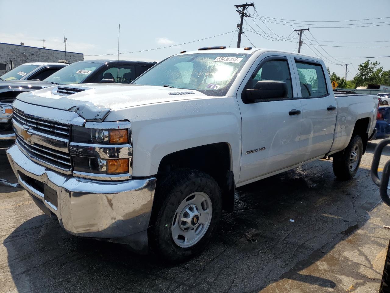 VIN 1GC1KUEY6JF226059 2018 CHEVROLET ALL Models no.1